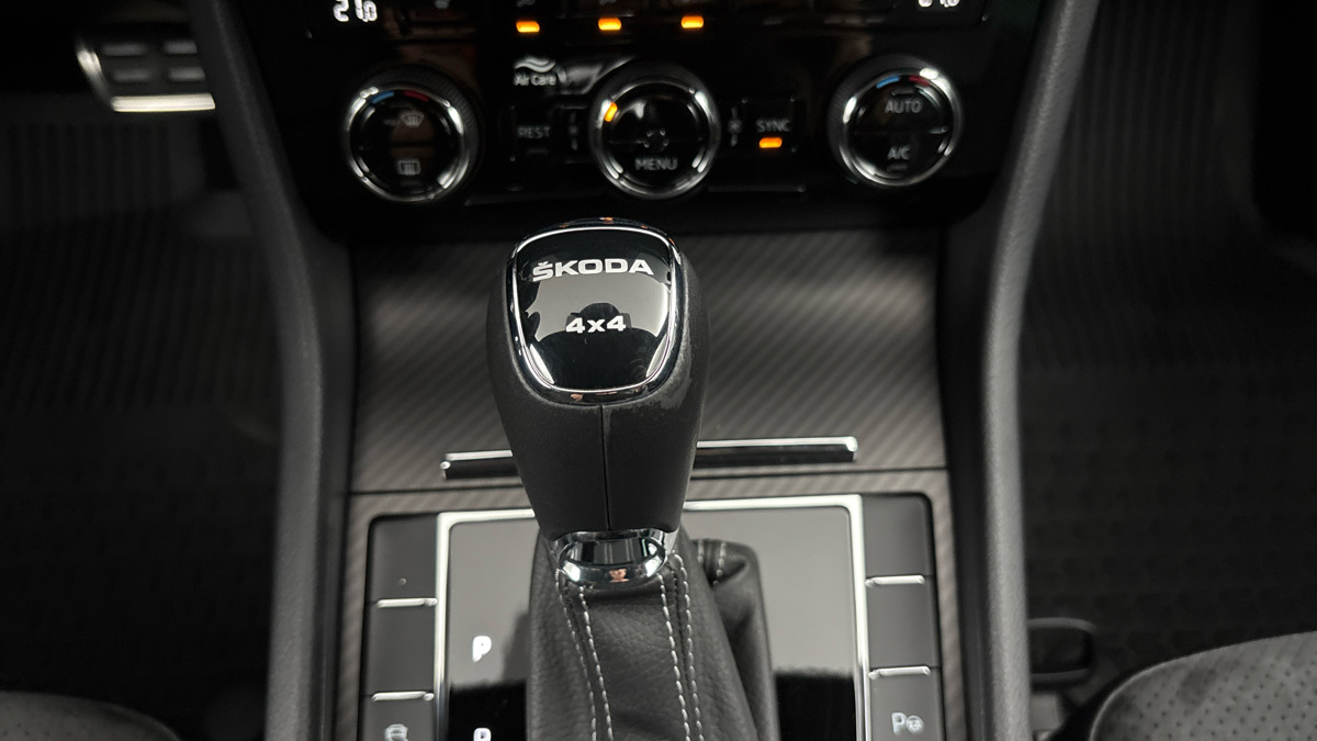 Škoda Superb - 26