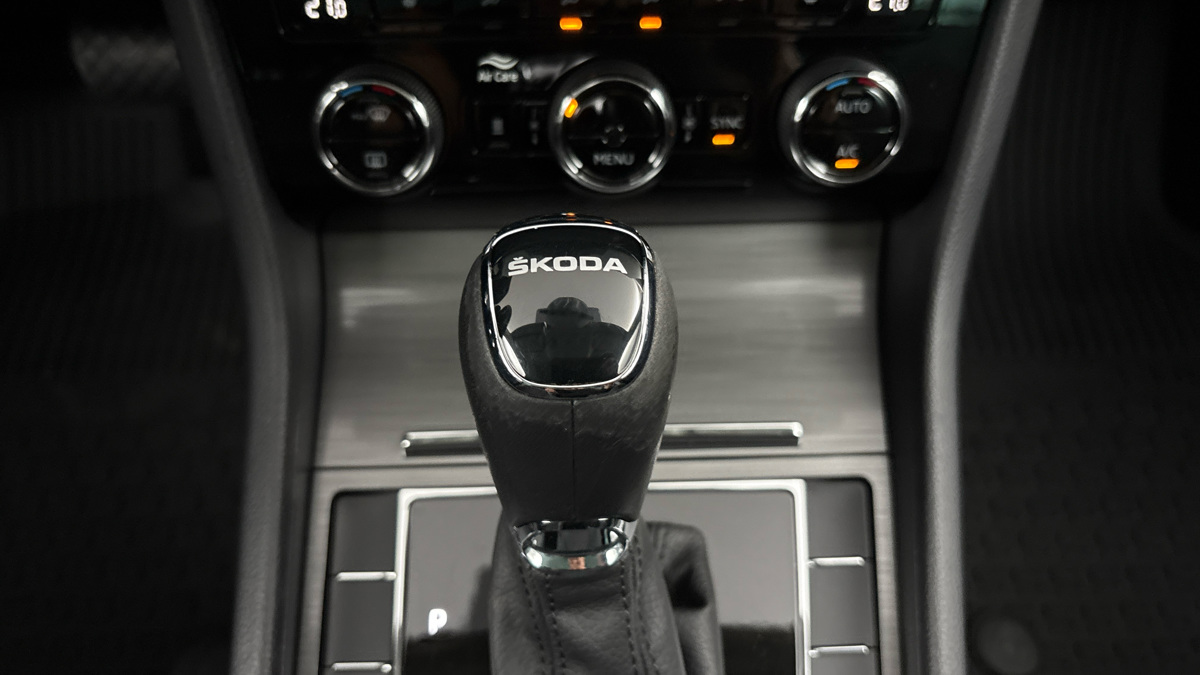 Škoda Superb - 26