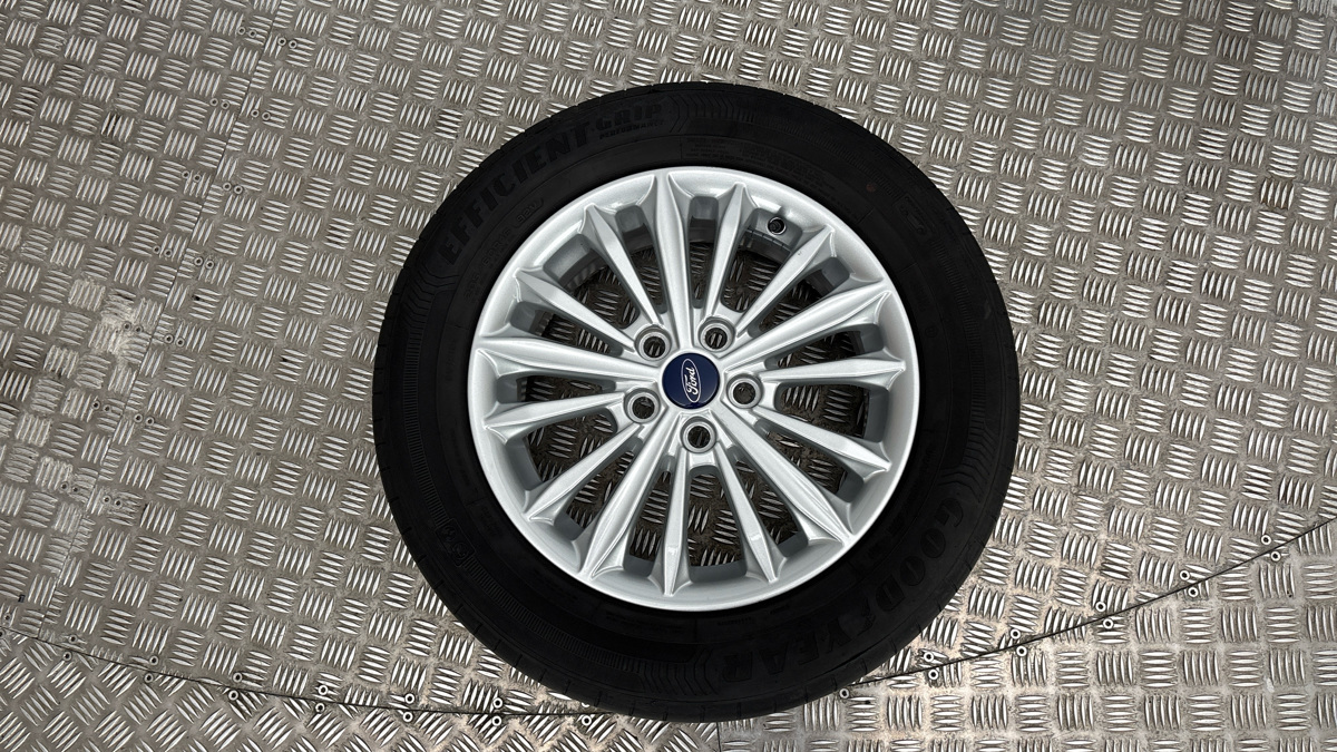 Ford Focus - 26