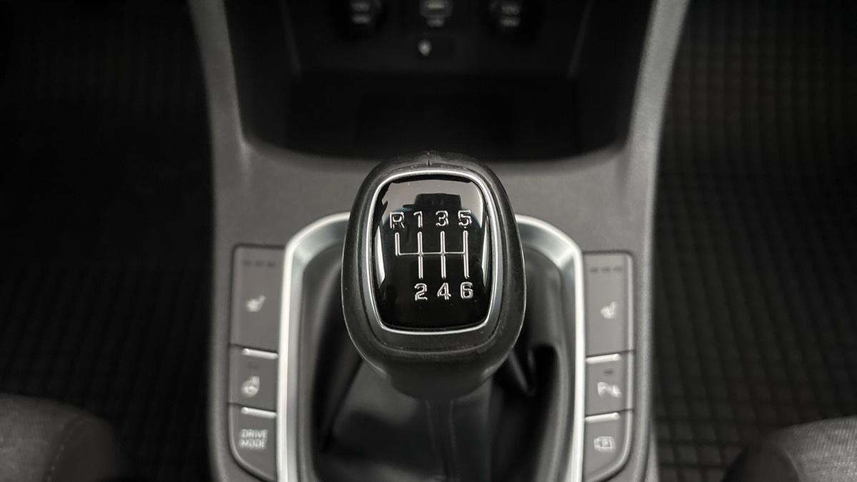 Hyundai i30 - 23