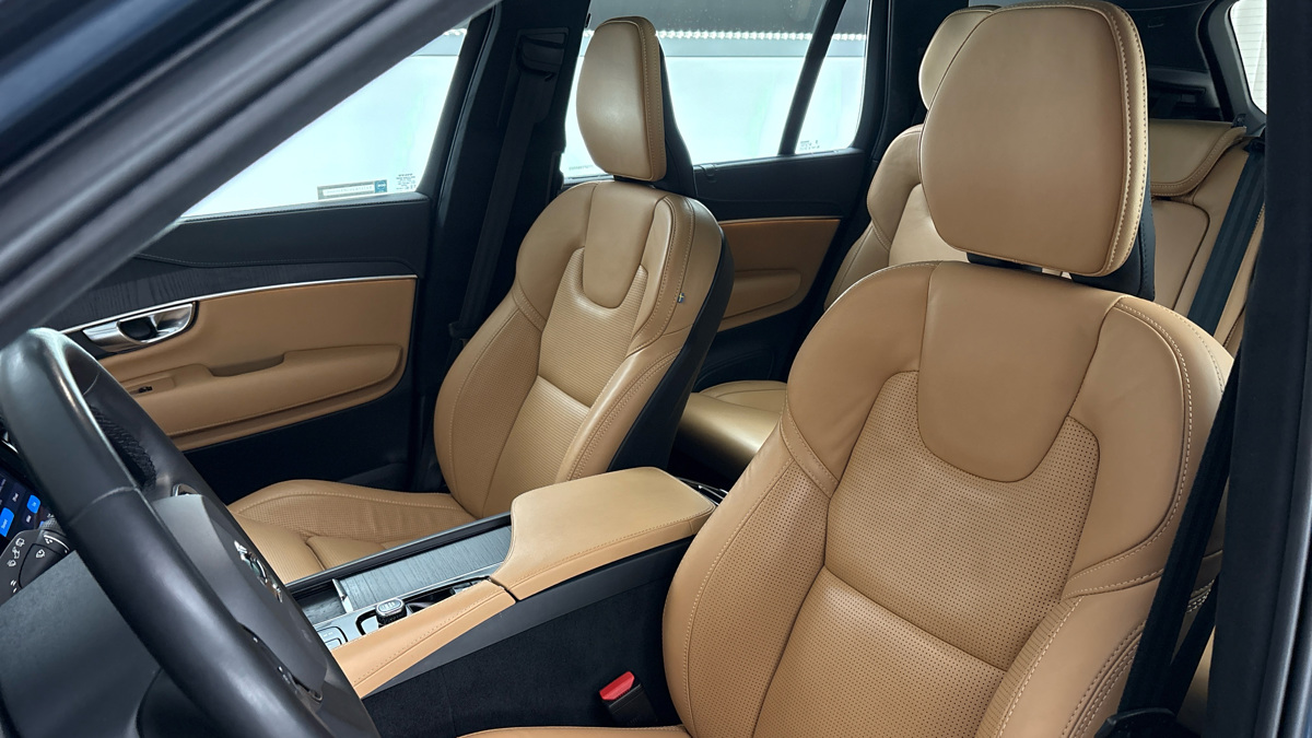 Volvo XC90 - 15