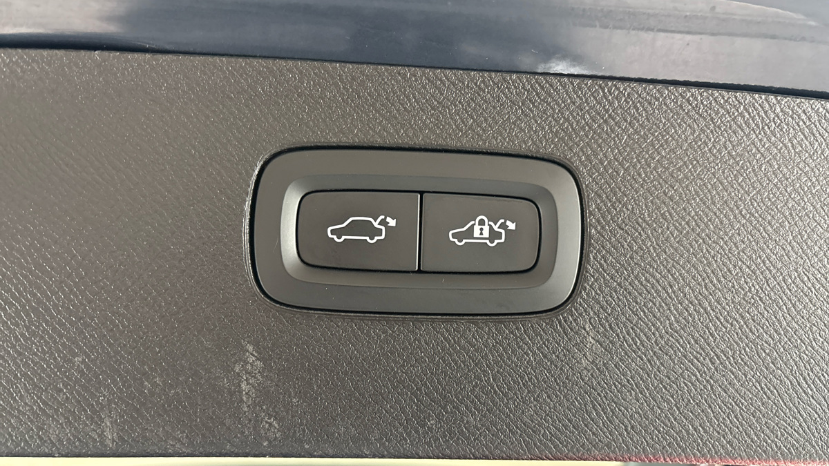 Volvo XC90 - 21