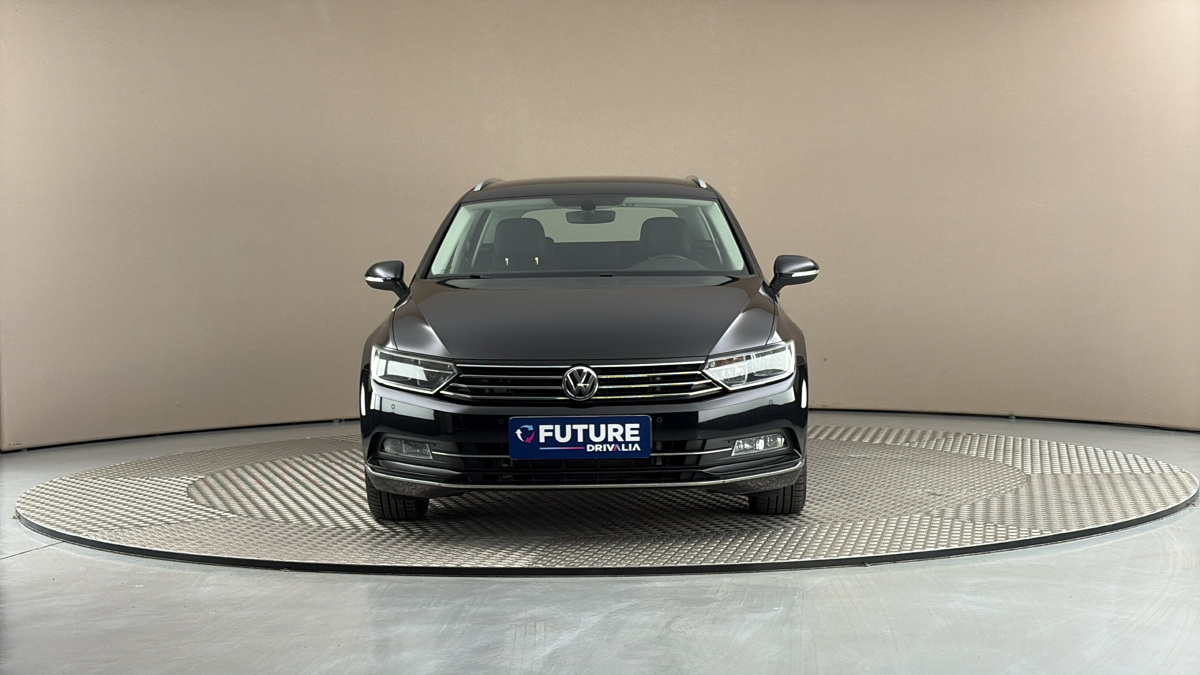 Volkswagen Passat - 3