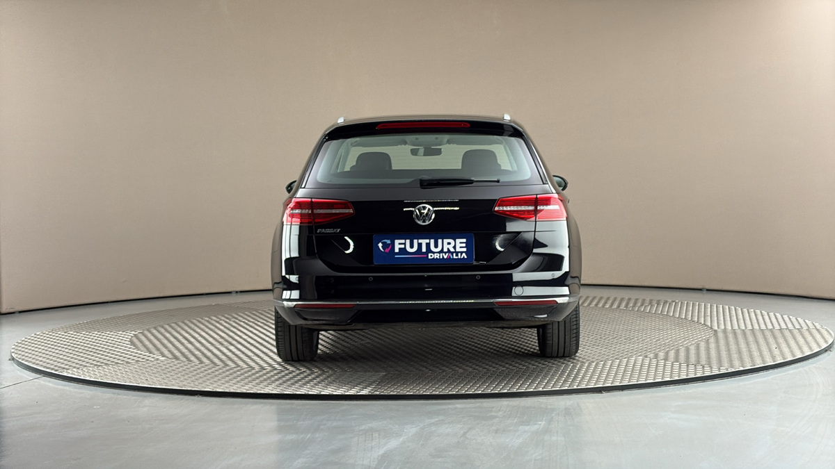 Volkswagen Passat - 5