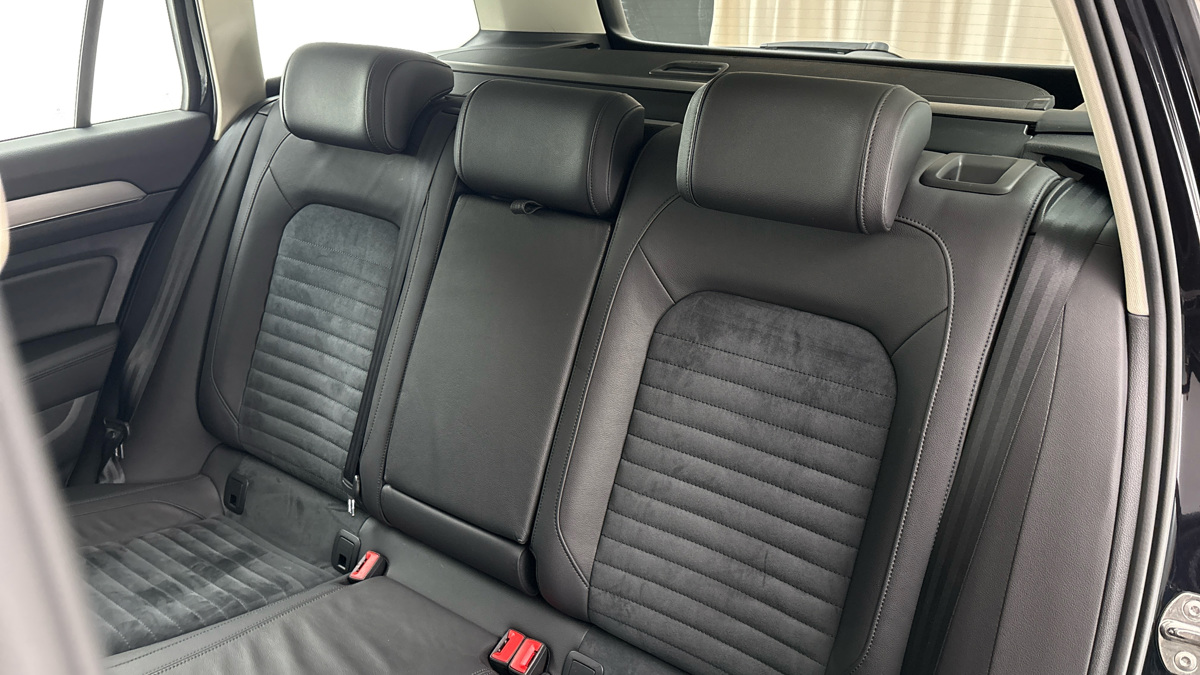 Volkswagen Passat - 16