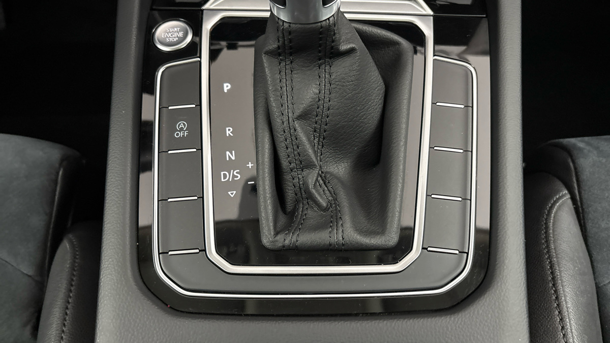 Volkswagen Passat - 25