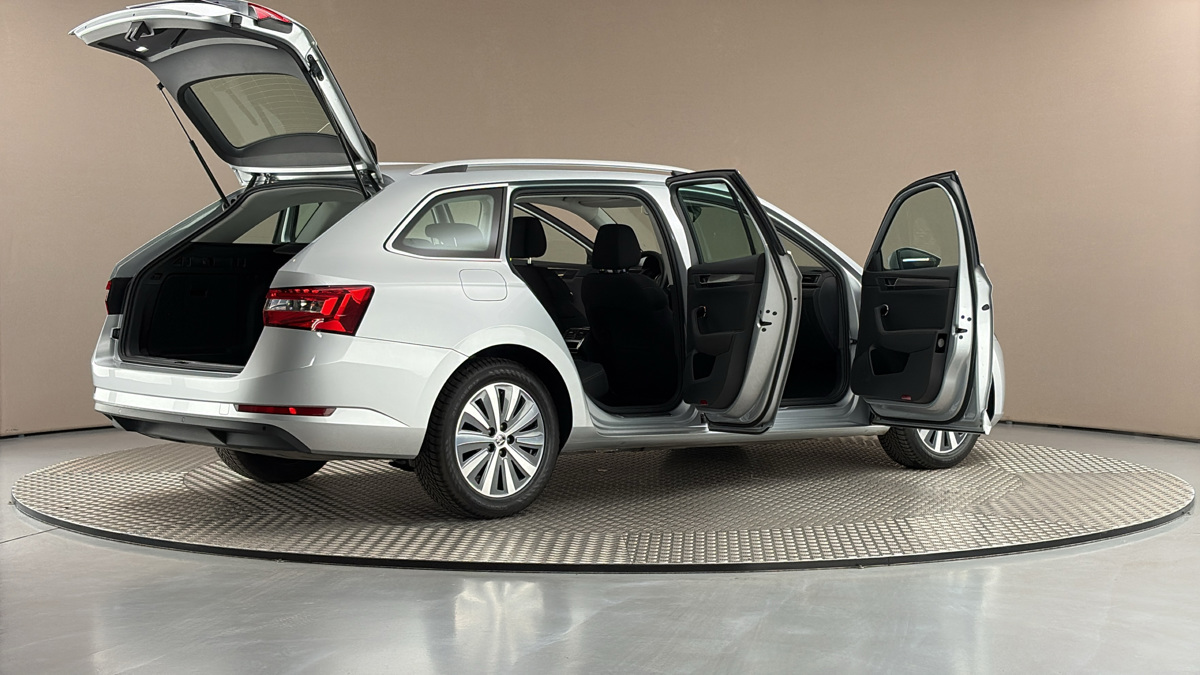 Škoda Superb - 6