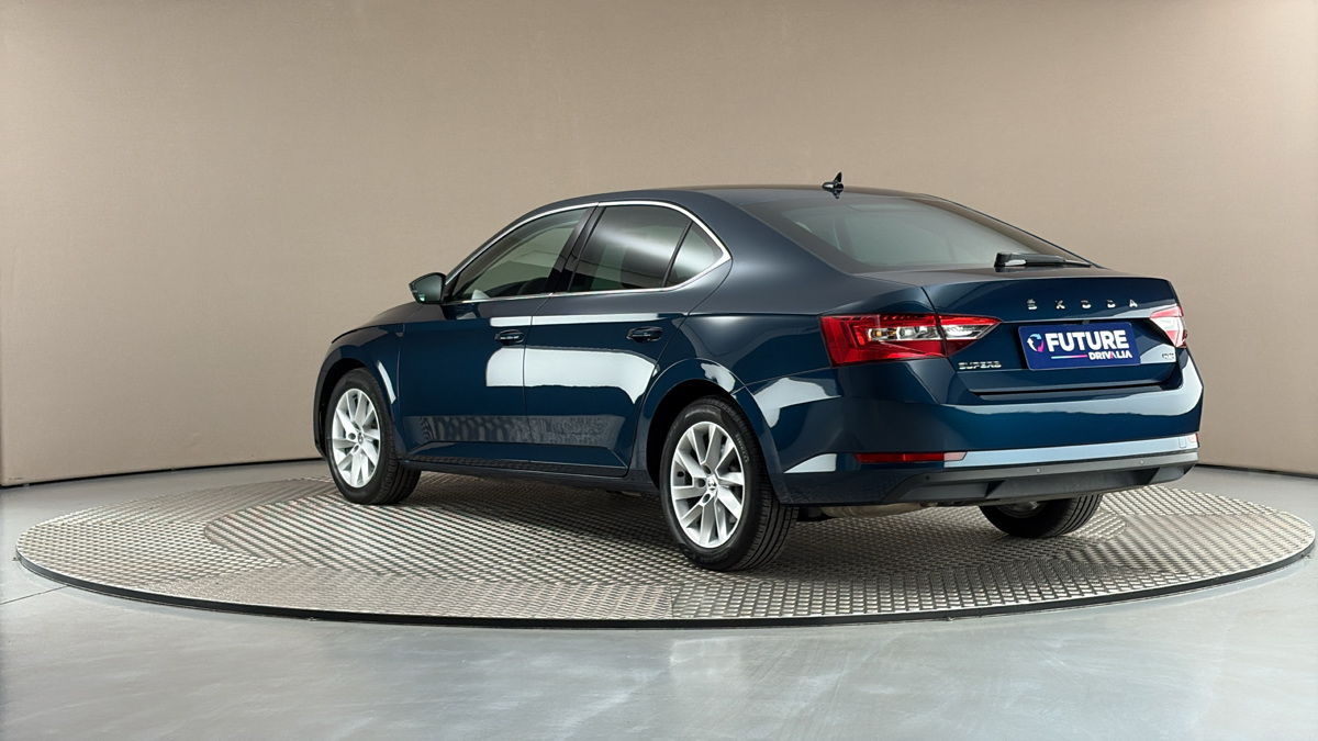 Škoda Superb - 2