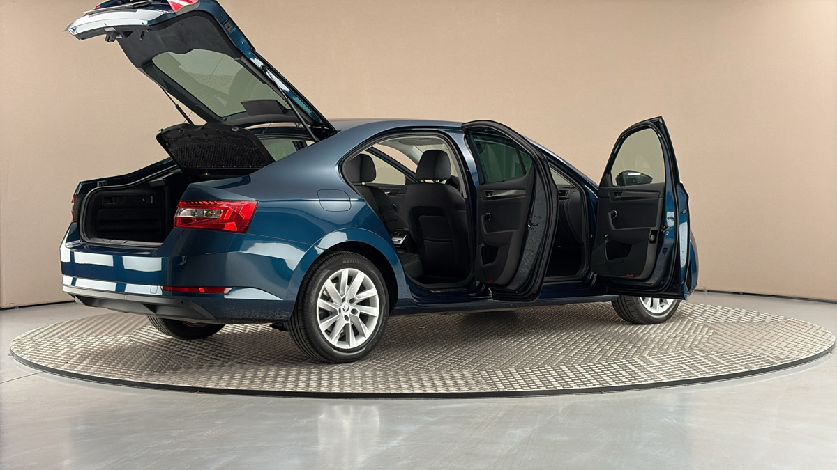 Škoda Superb - 6