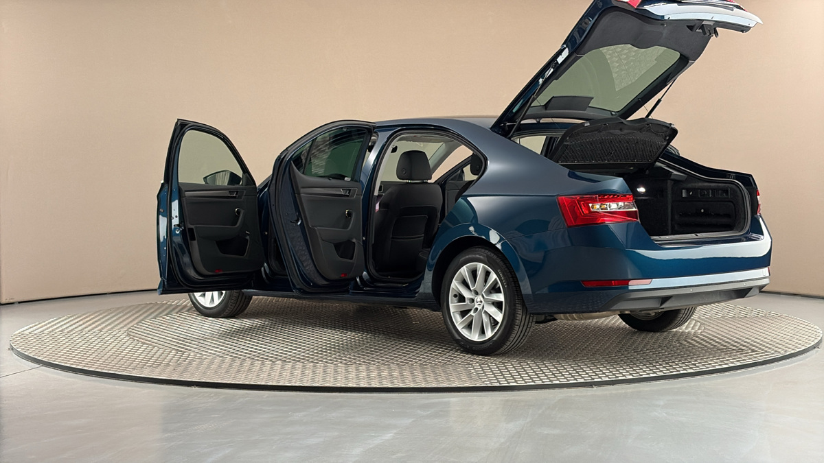Škoda Superb - 7
