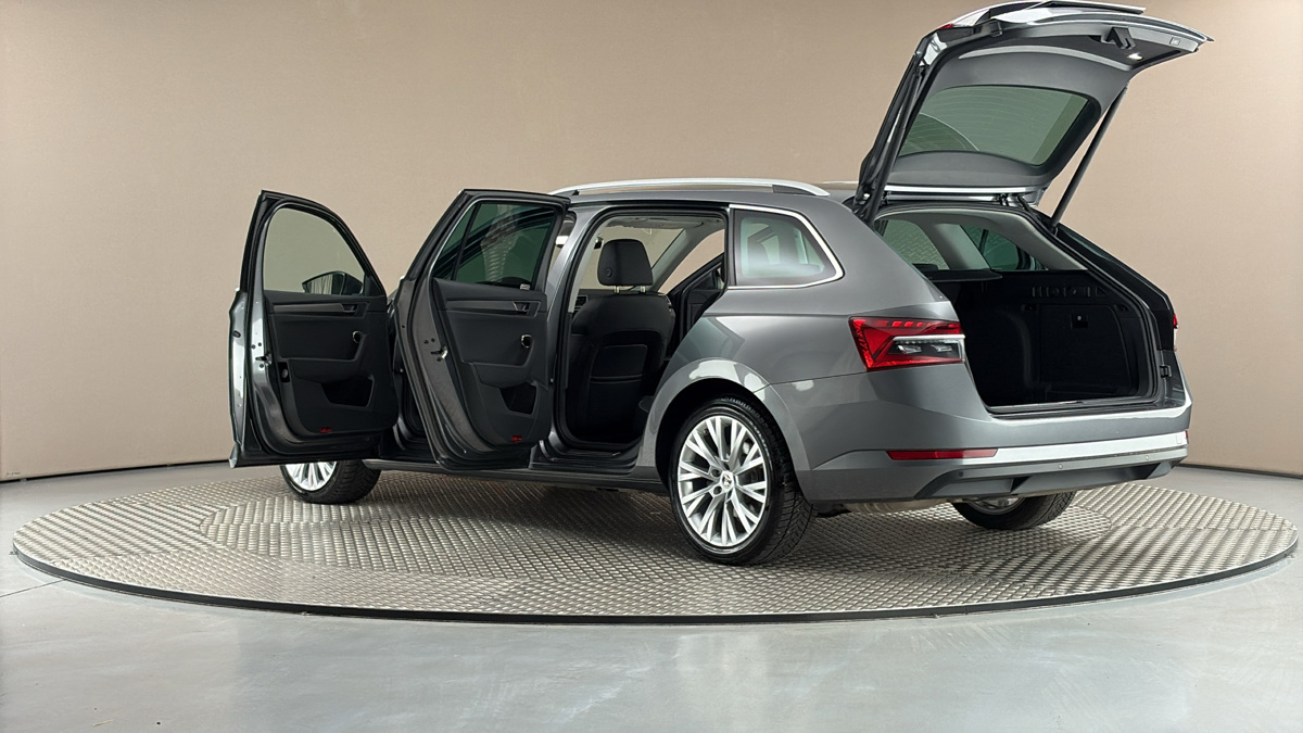 Škoda Superb - 7