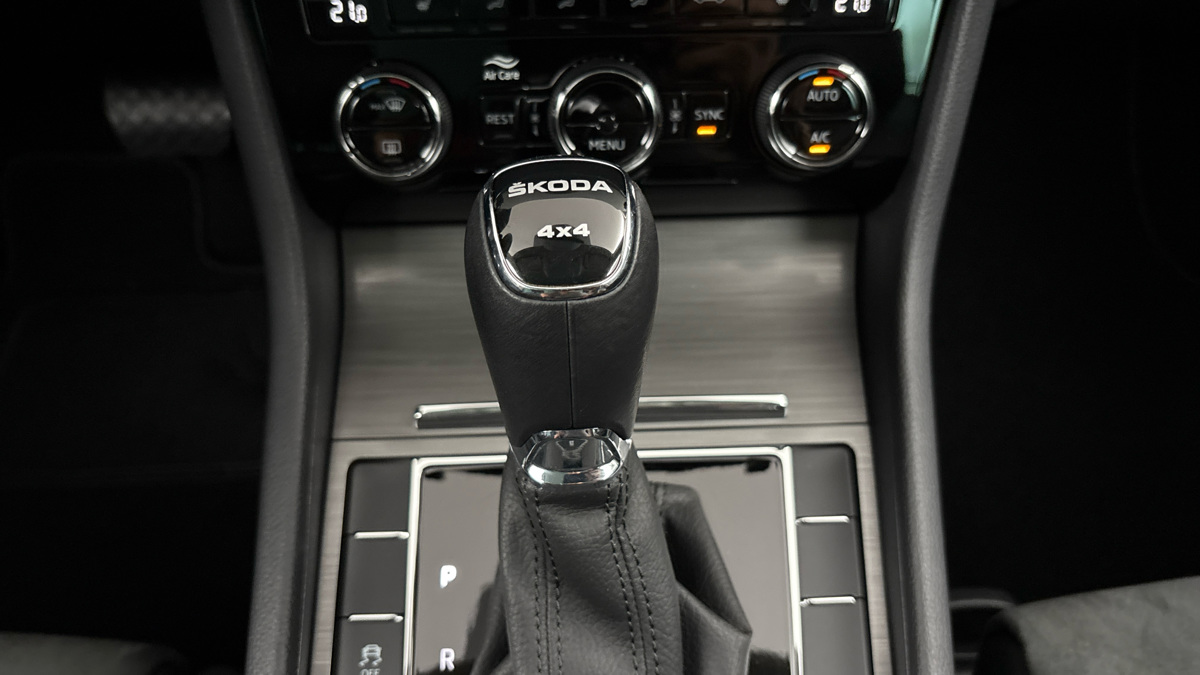 Škoda Superb - 26