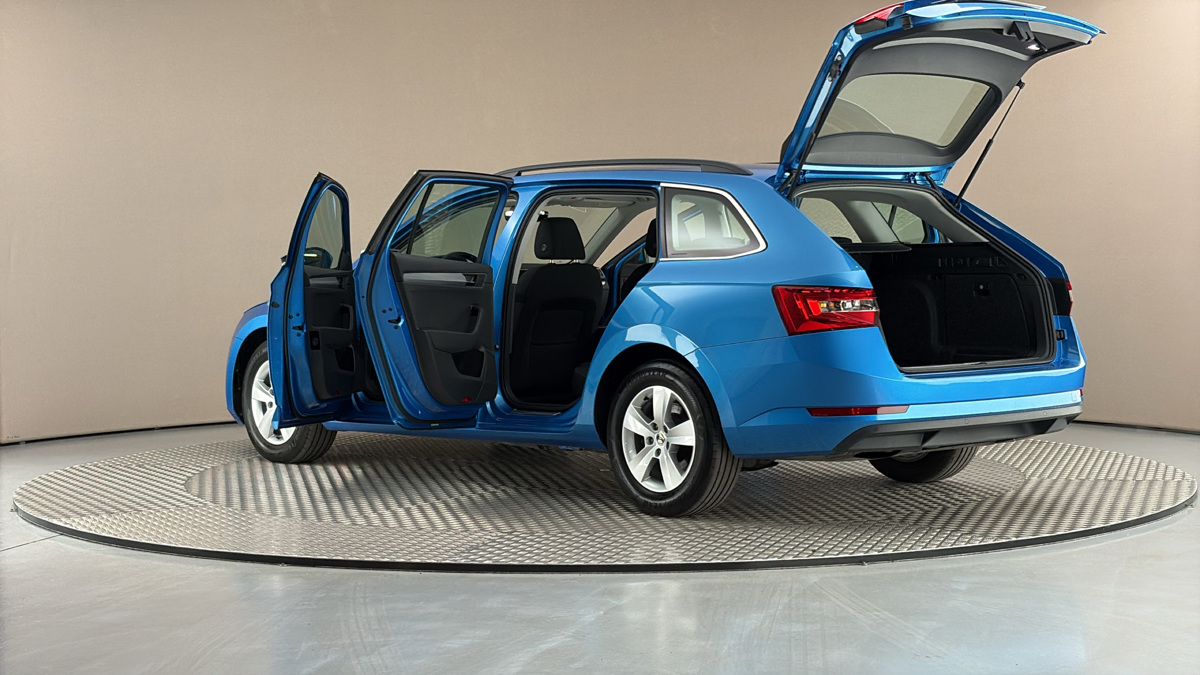 Škoda Superb - 7