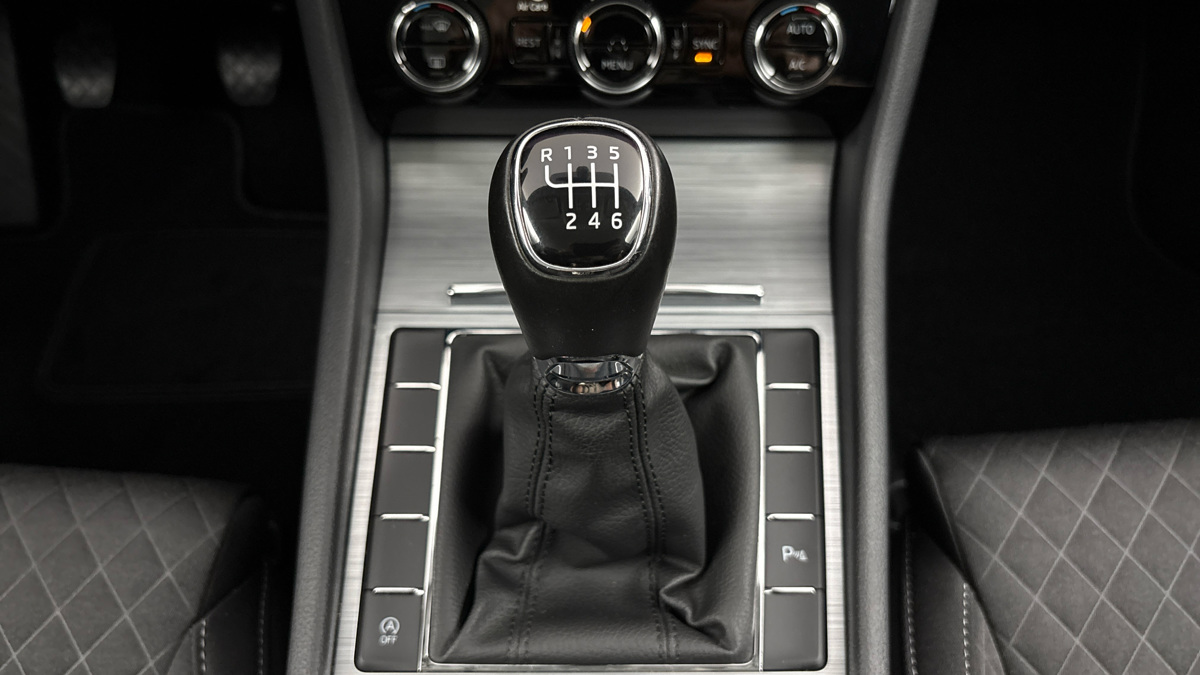 Škoda Superb - 22