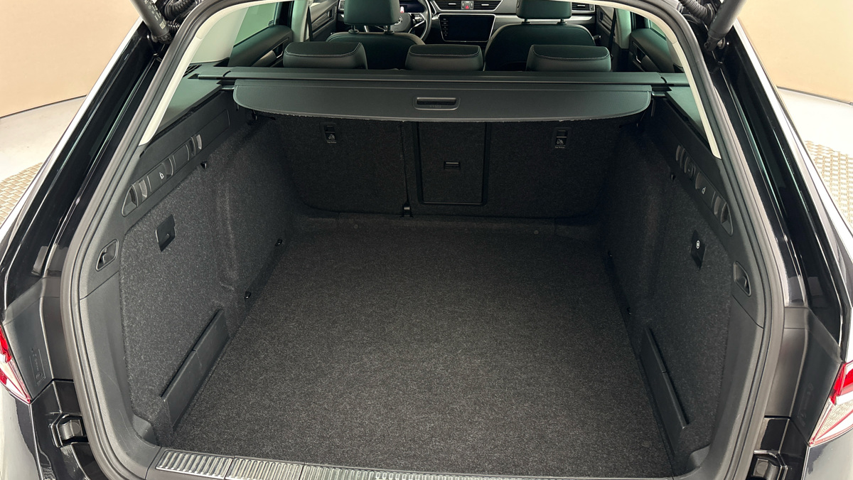 Škoda Superb - 17