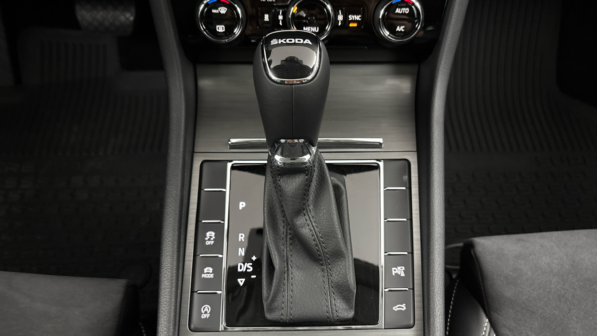 Škoda Superb - 25