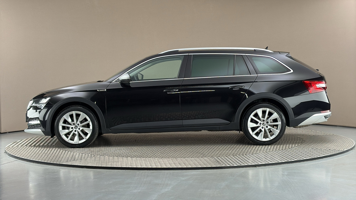 Škoda Superb - 4