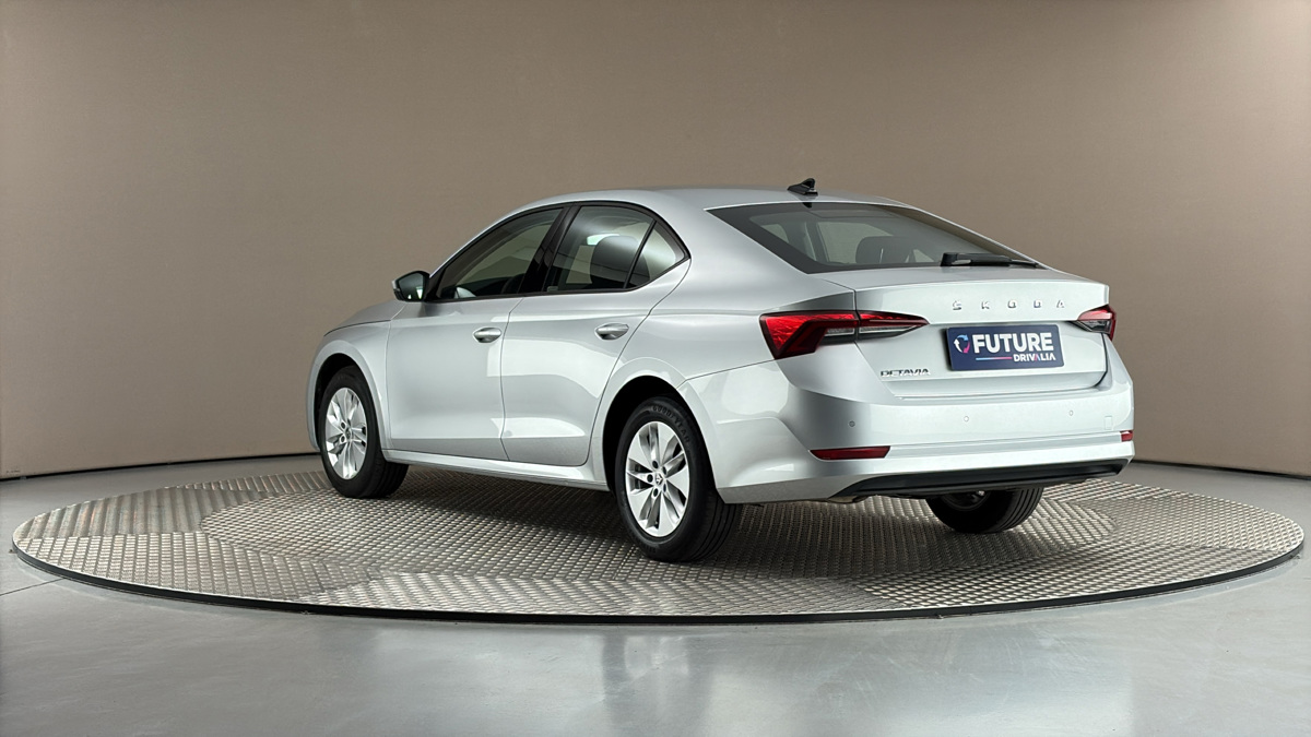 Škoda Octavia - 2