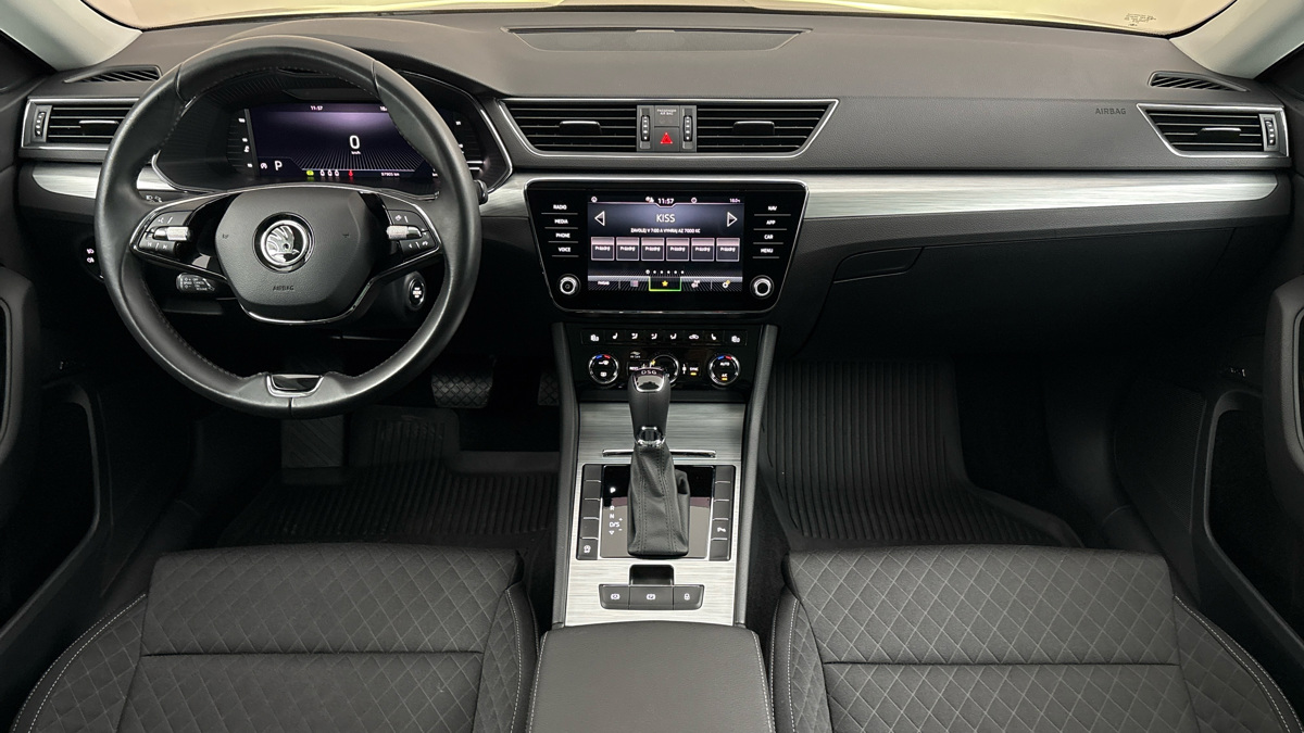 Škoda Superb - 8