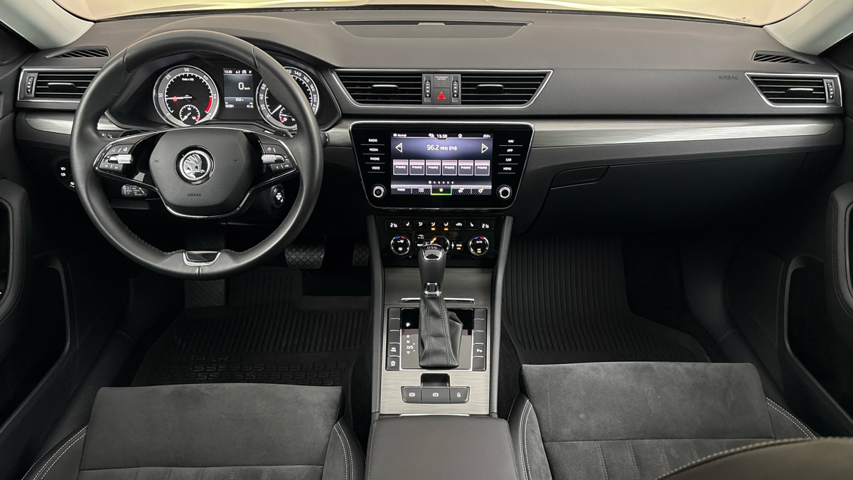 Škoda Superb - 8