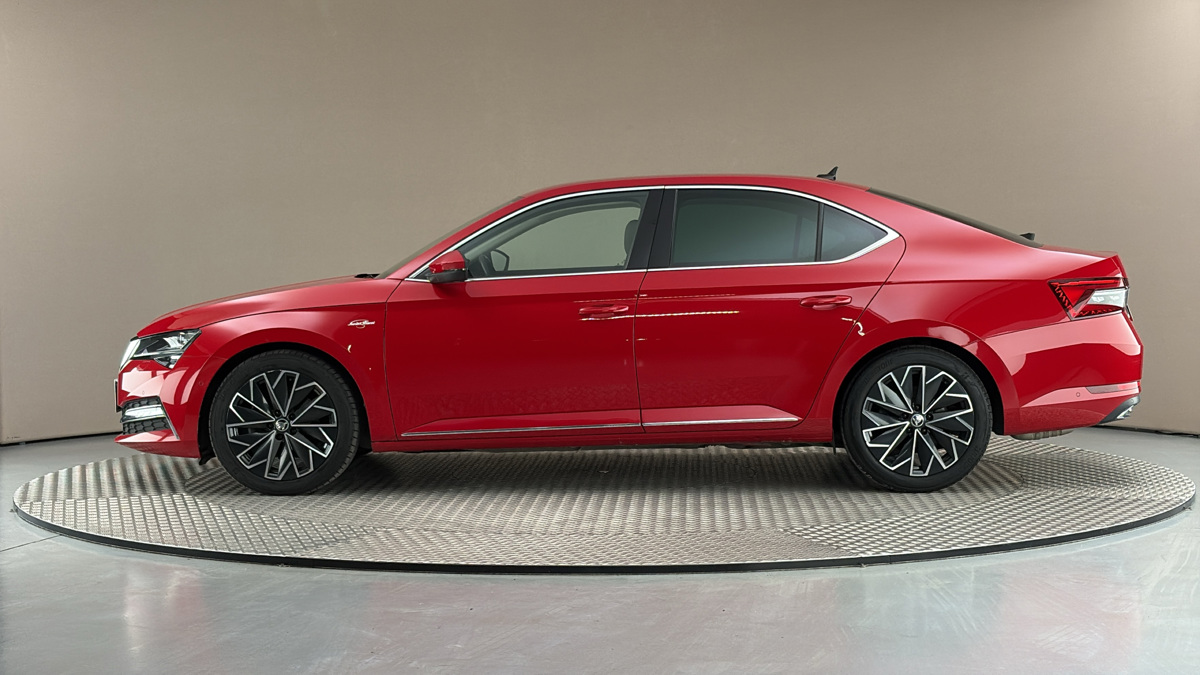 Škoda Superb - 4