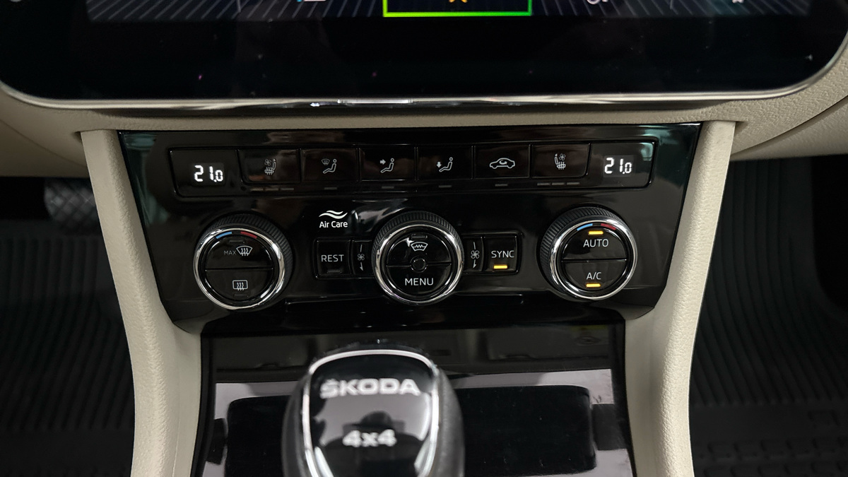 Škoda Superb - 13