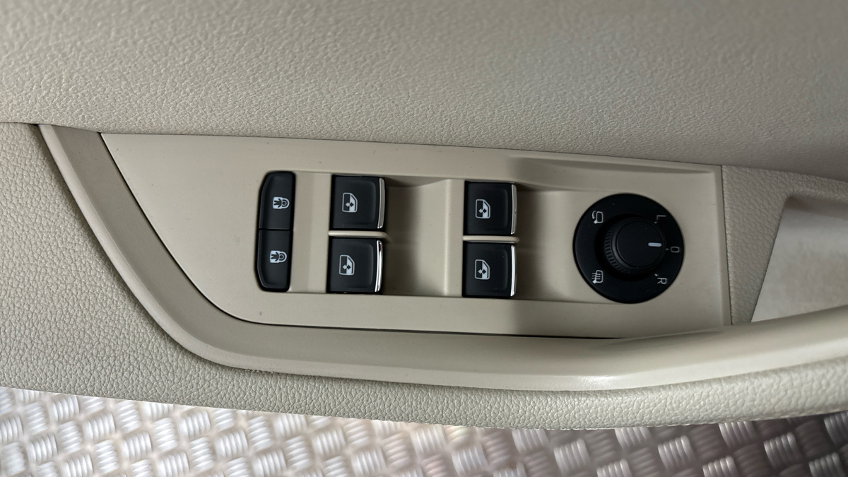 Škoda Superb - 24