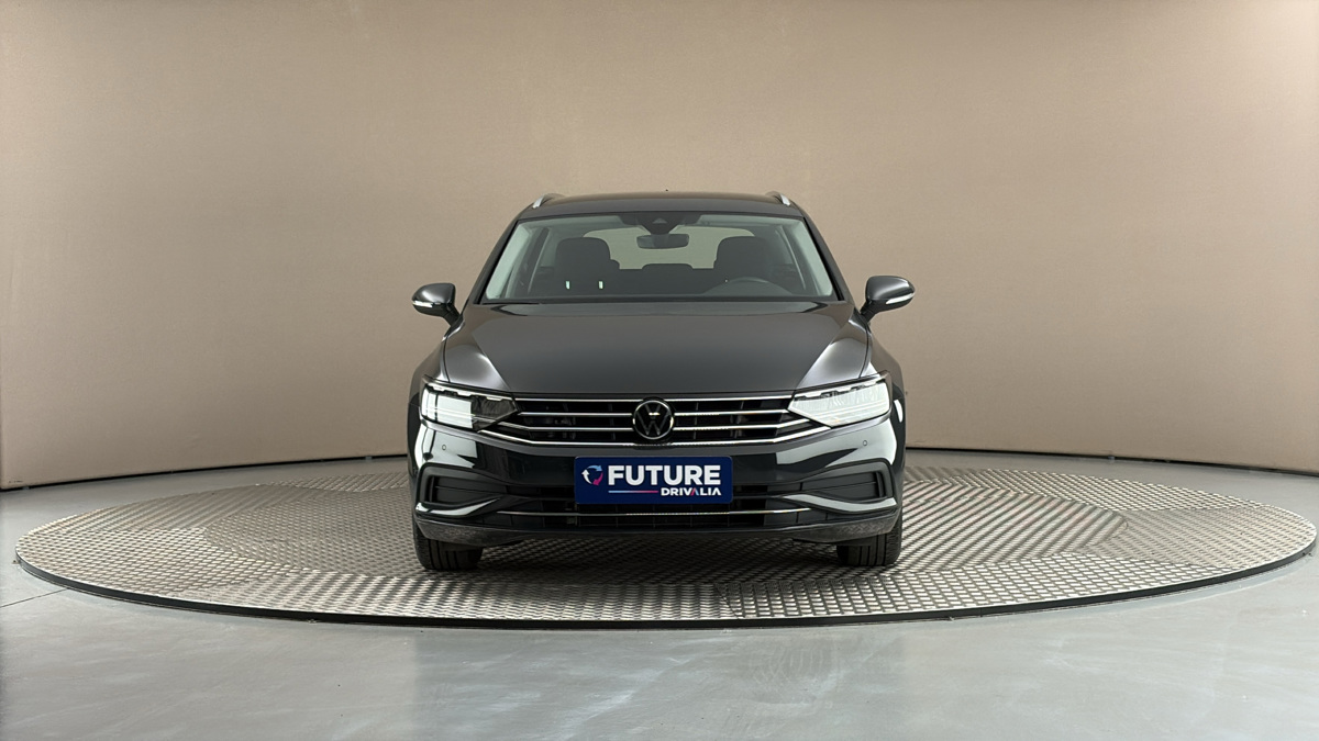 Volkswagen Passat - 3