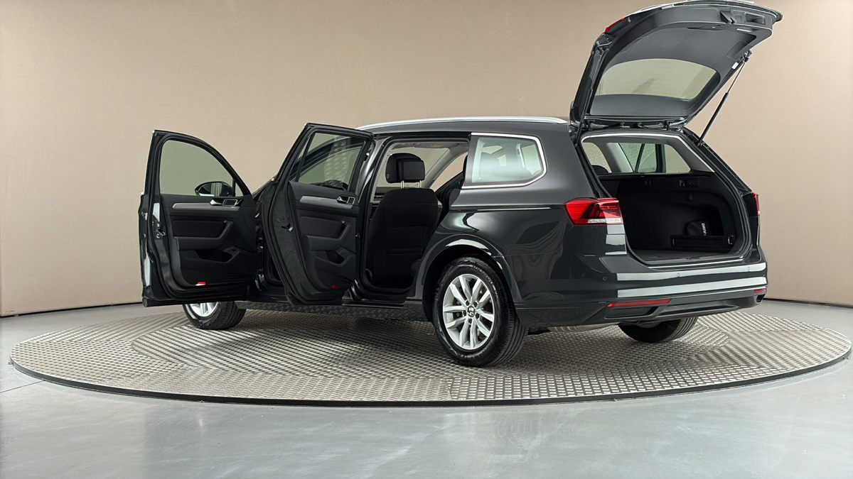 Volkswagen Passat - 7