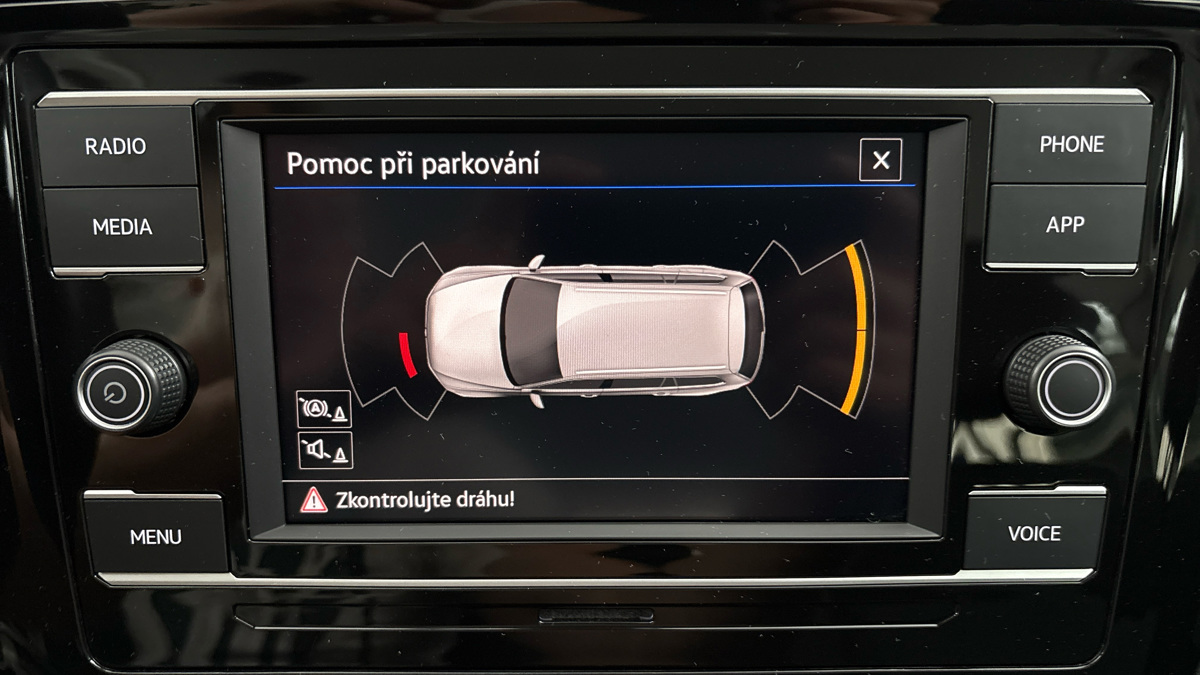 Volkswagen Passat - 12