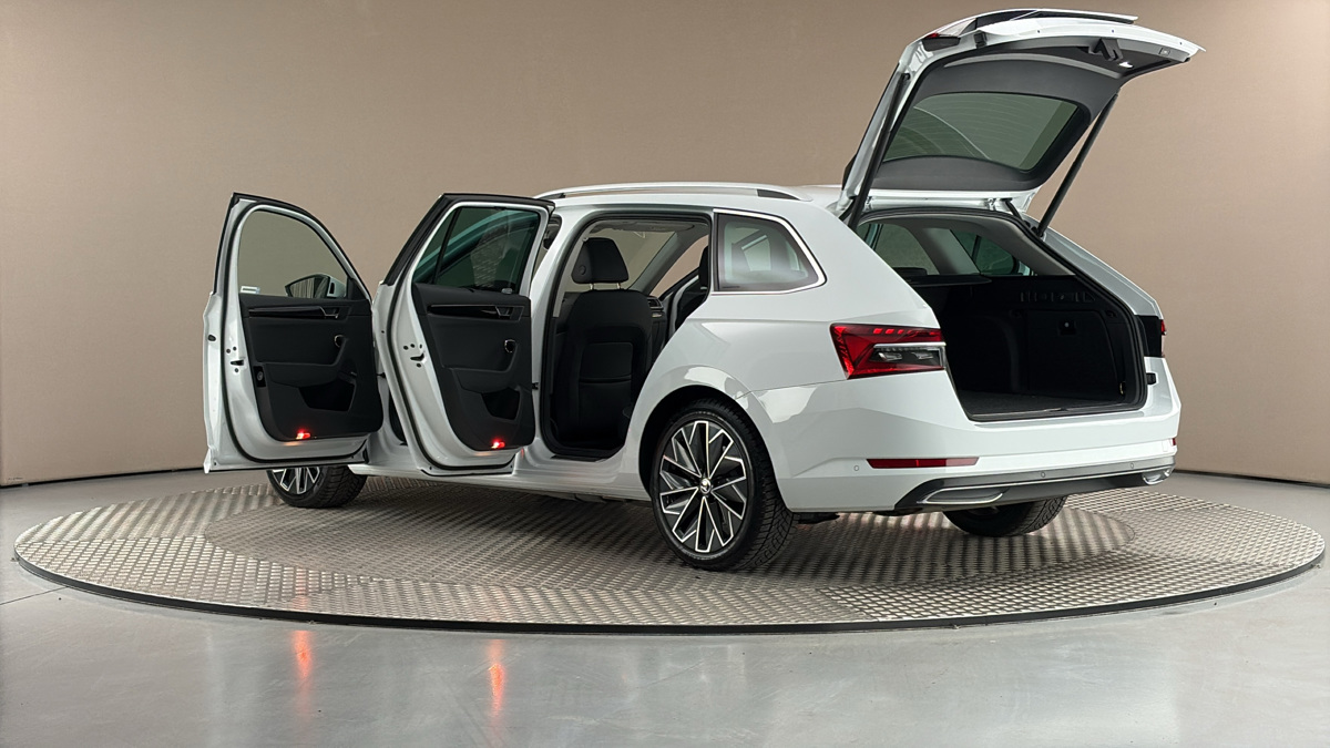 Škoda Superb - 7
