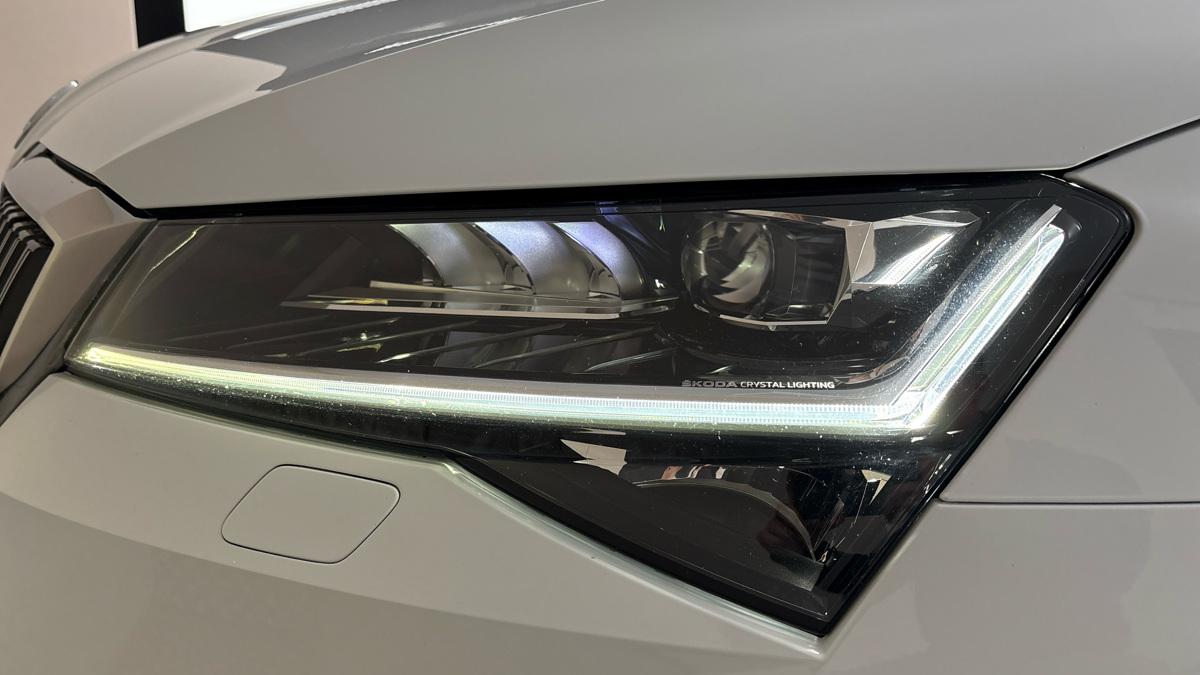 Škoda Superb - 18
