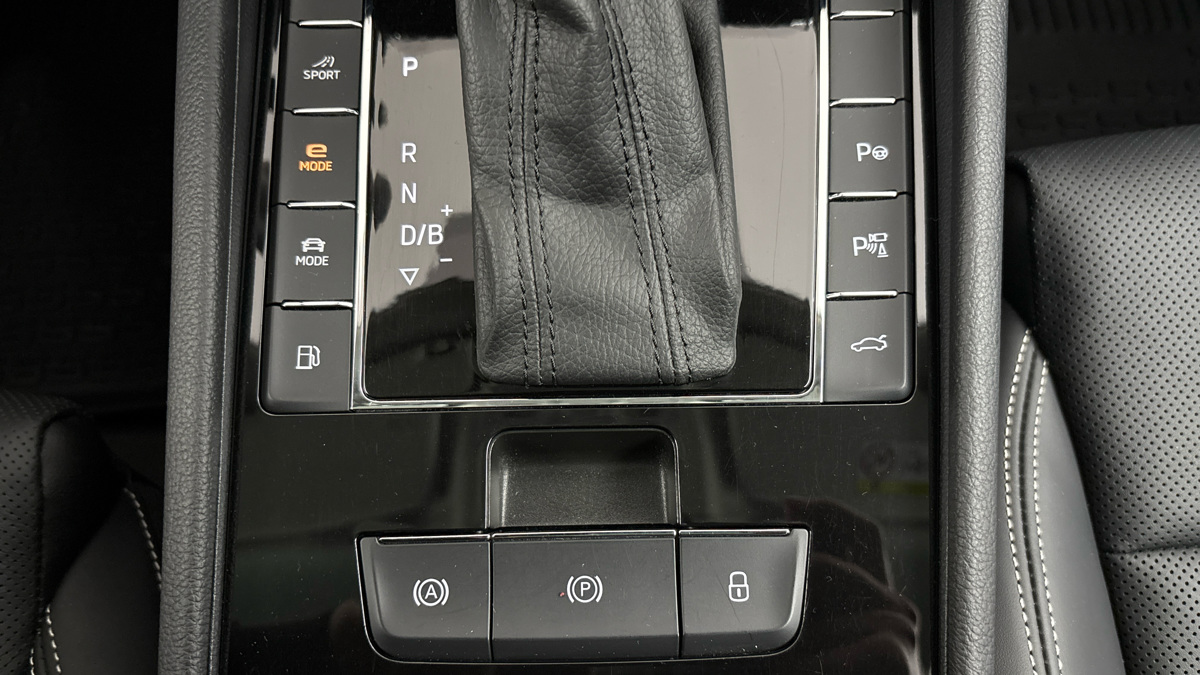 Škoda Superb - 27