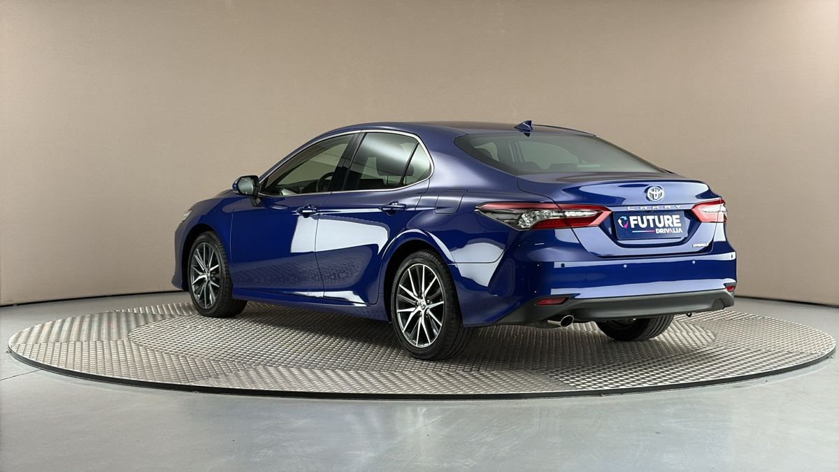 Toyota Camry - 2