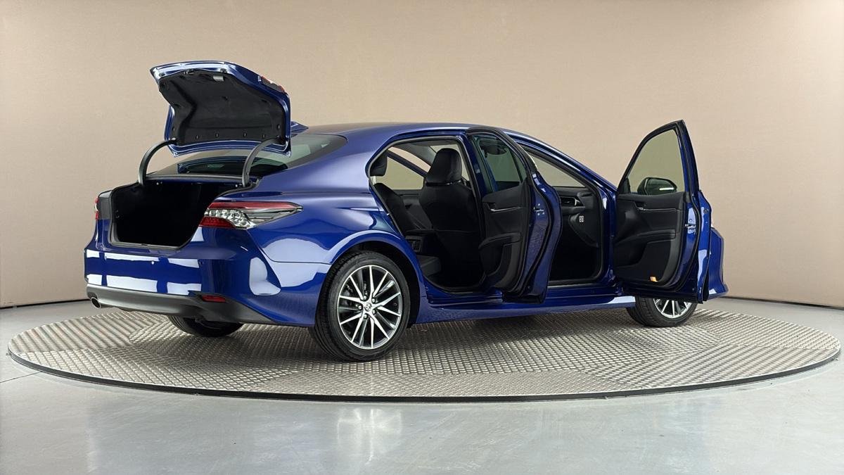 Toyota Camry - 6