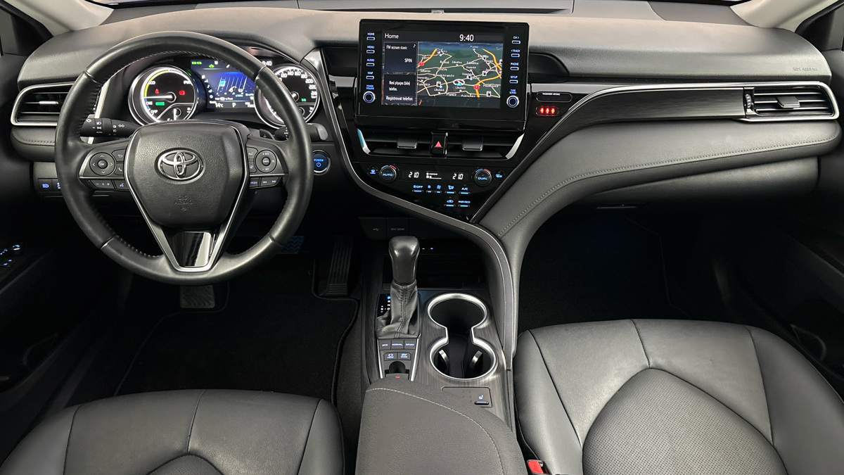 Toyota Camry - 8