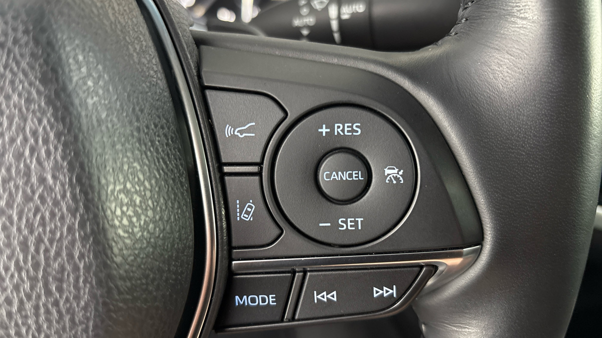 Toyota Camry - 13
