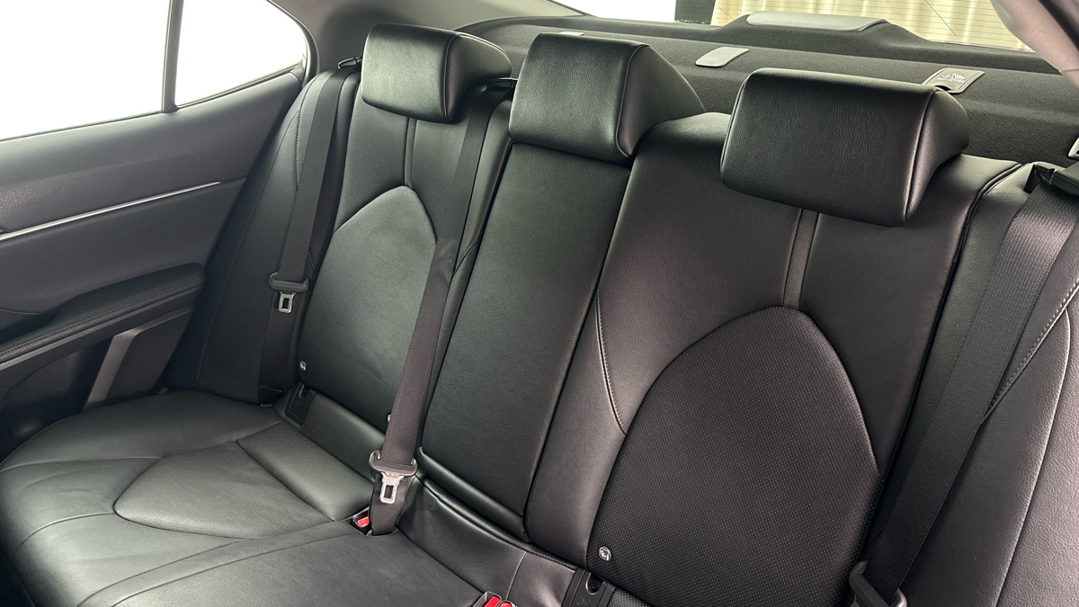 Toyota Camry - 15