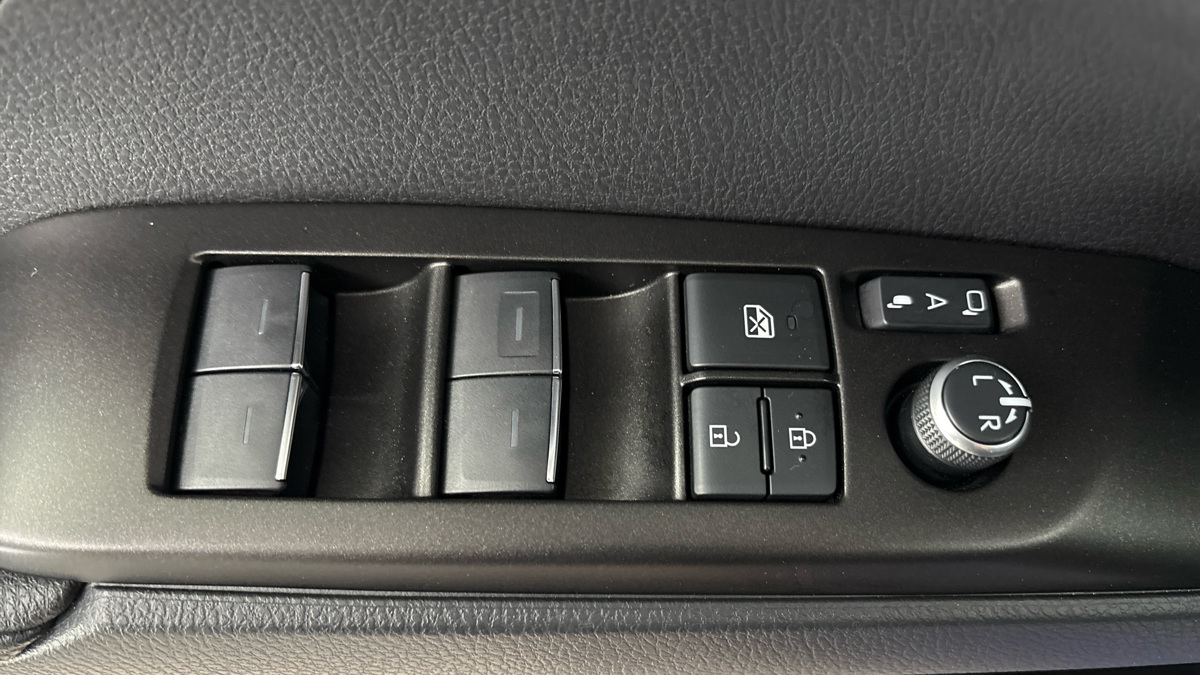 Toyota Camry - 22