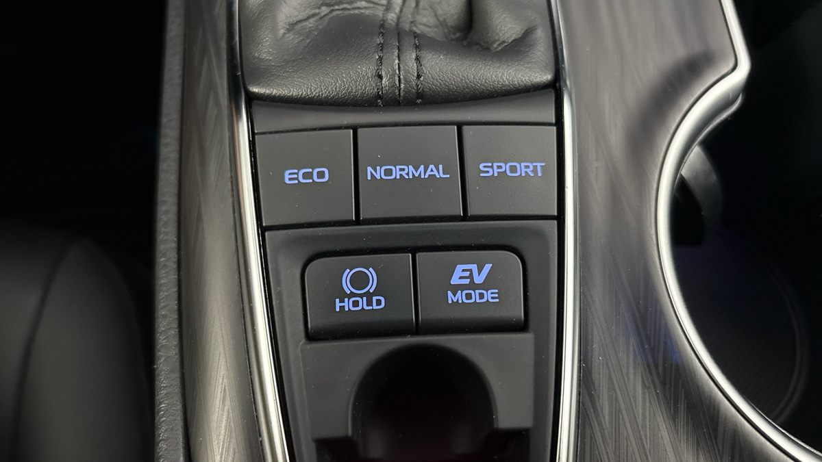 Toyota Camry - 26