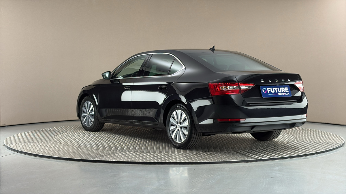 Škoda Superb - 2