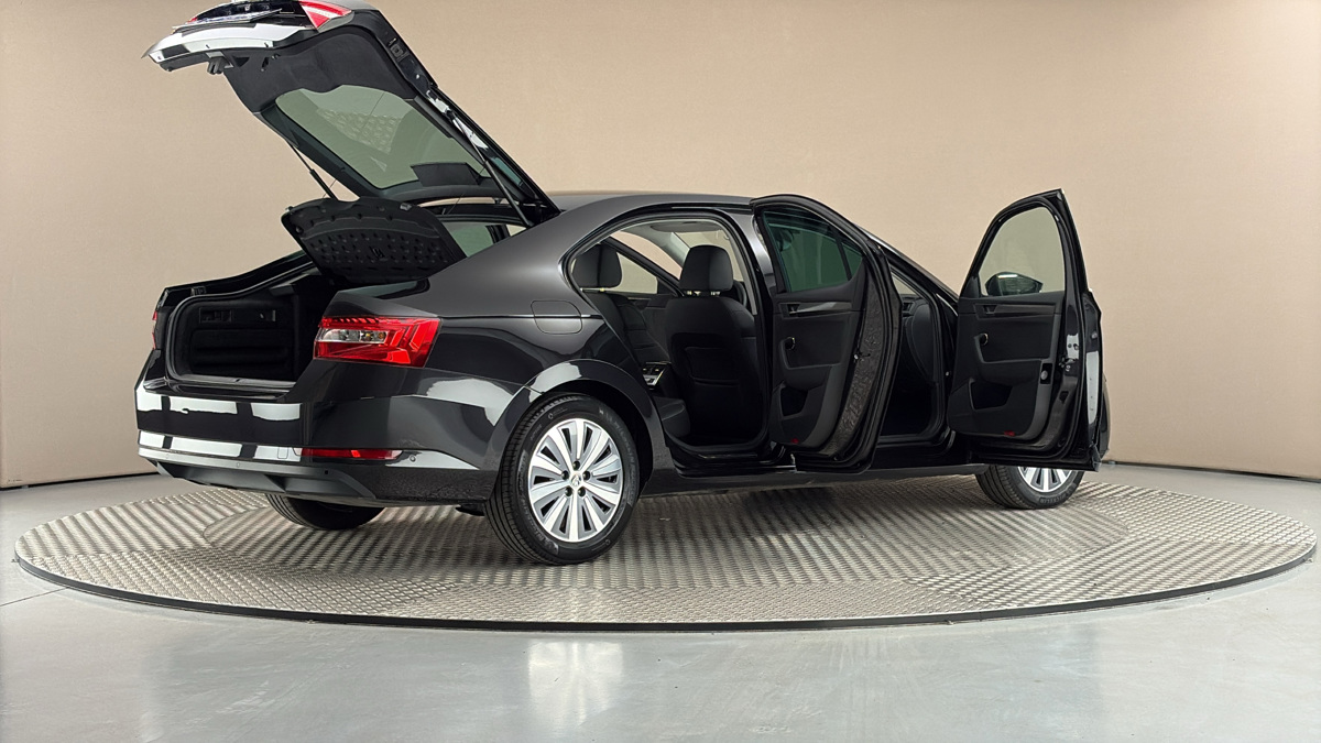 Škoda Superb - 6