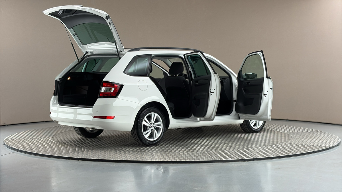 Škoda Fabia - 6
