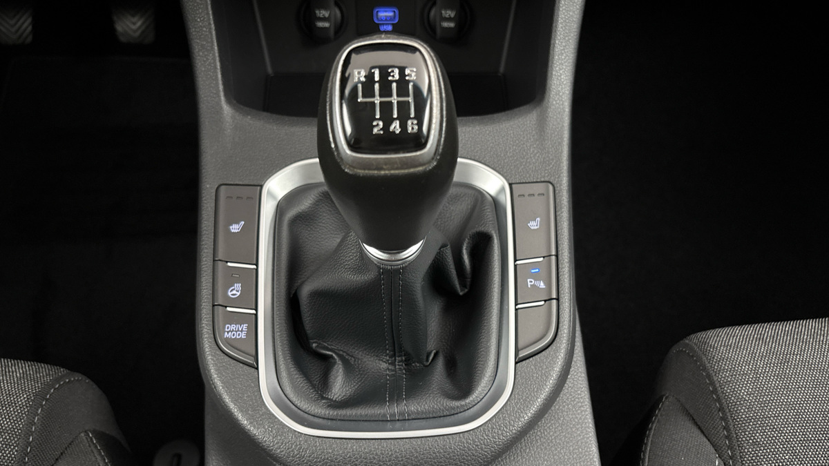 Hyundai i30 - 23
