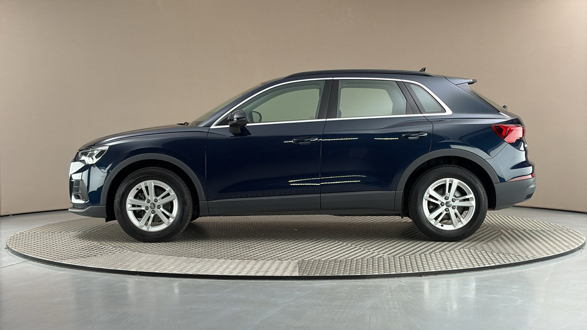 Audi Q3 - 4