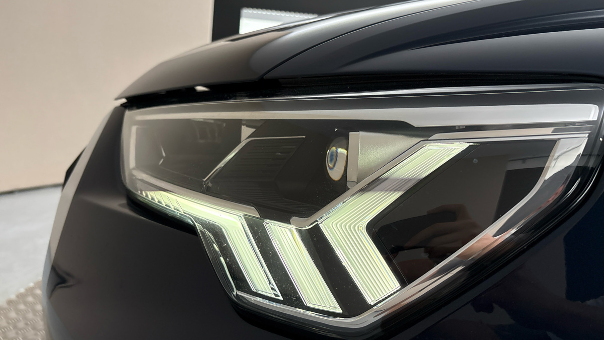 Audi Q3 - 18