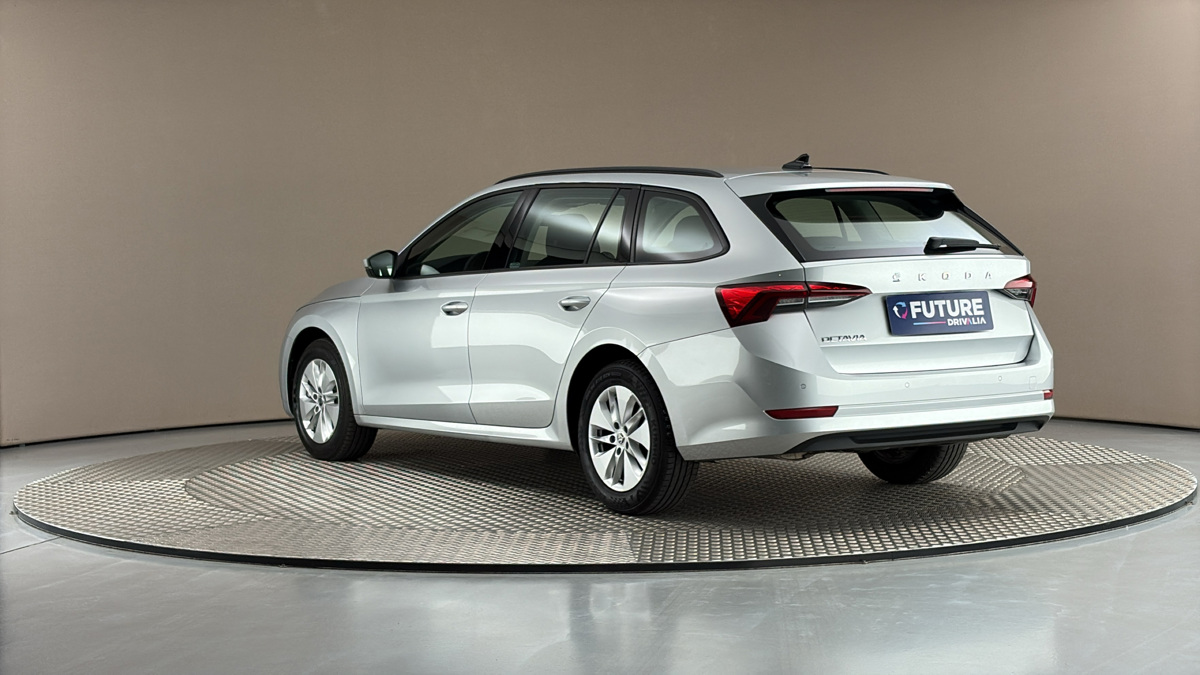 Škoda Octavia - 2