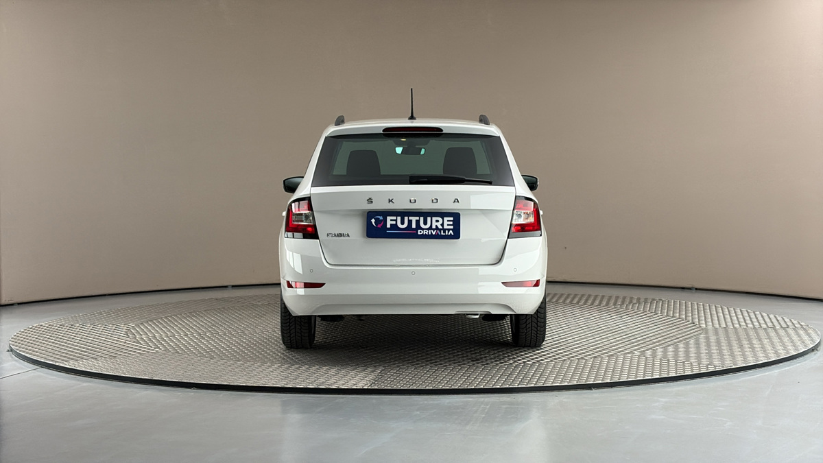 Škoda Fabia - 5