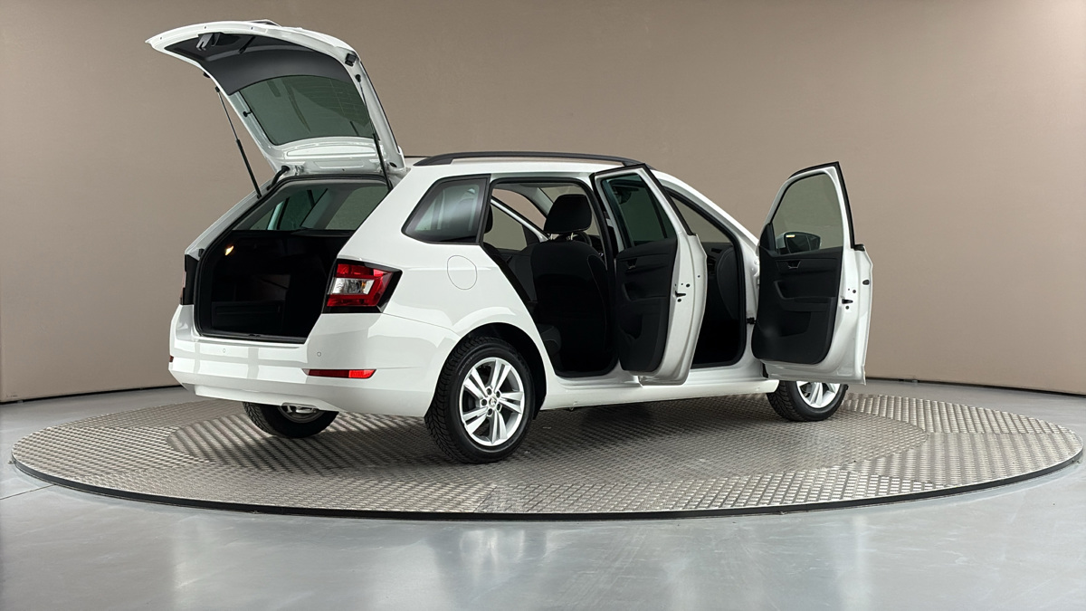 Škoda Fabia - 6