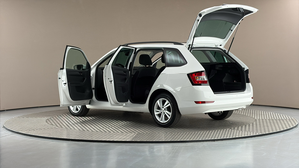 Škoda Fabia - 7